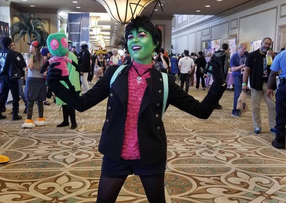 半岛体育app下载-农村养殖业致富项目黑山羊养殖(图3) 半岛体育官网